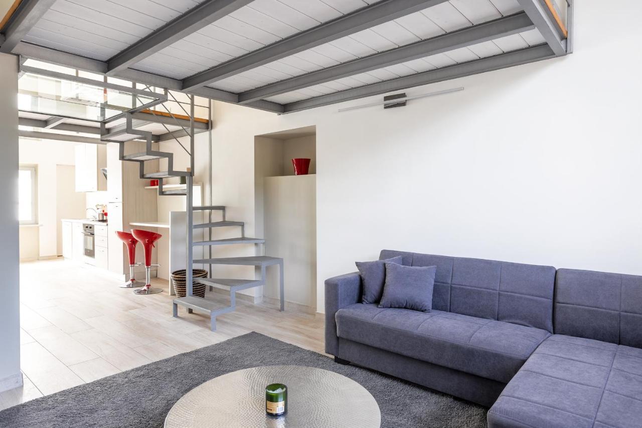 Navigli-Duomo Exclusive Design Loft Su Due Piani Con Wifi Apartment Milan Bagian luar foto
