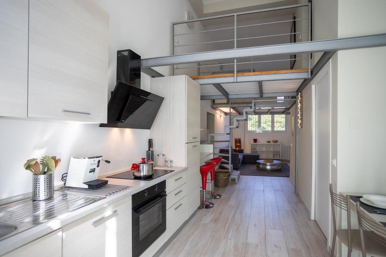Navigli-Duomo Exclusive Design Loft Su Due Piani Con Wifi Apartment Milan Bagian luar foto
