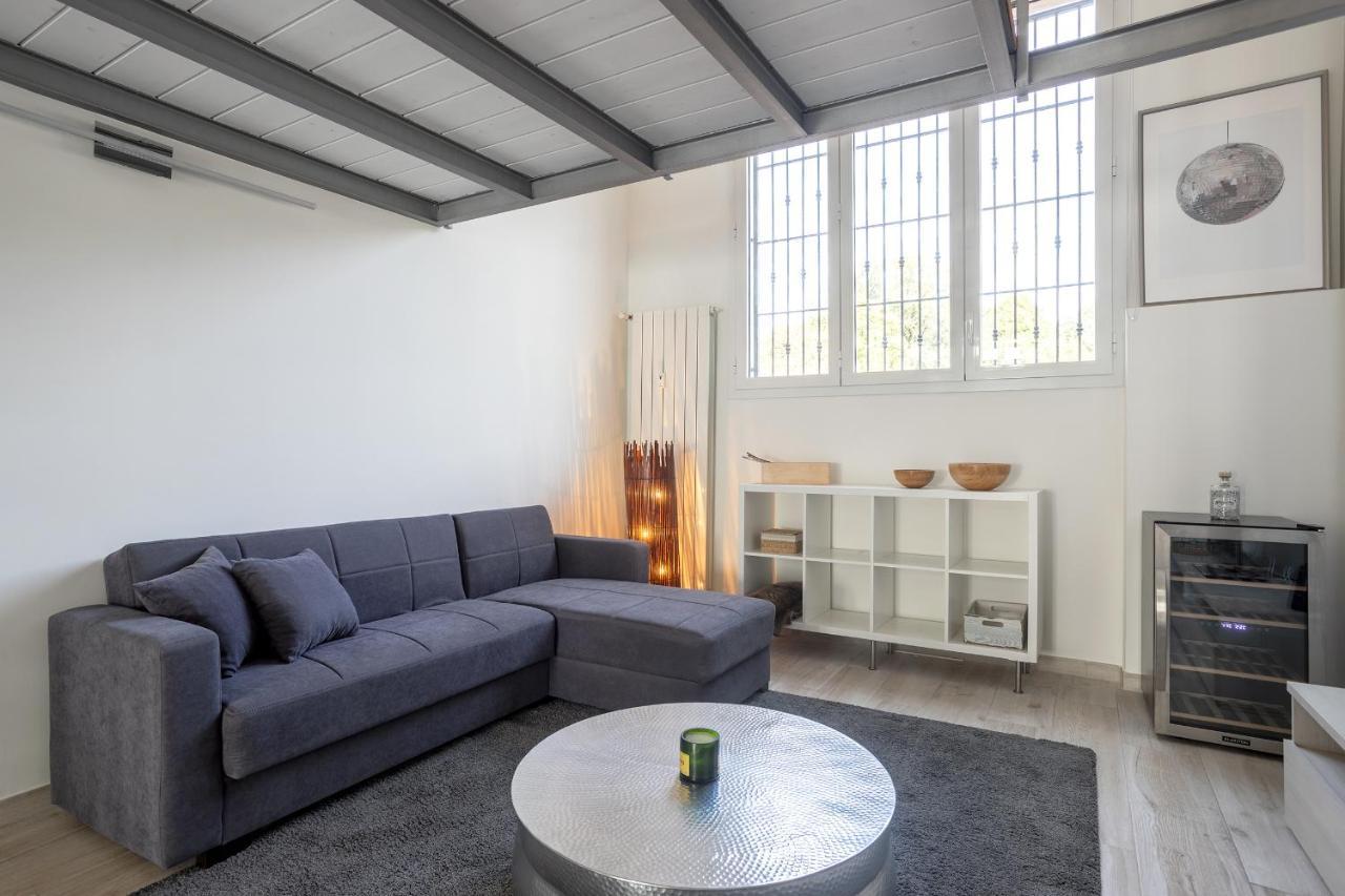 Navigli-Duomo Exclusive Design Loft Su Due Piani Con Wifi Apartment Milan Bagian luar foto
