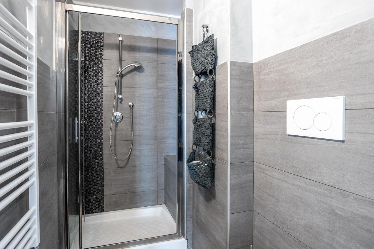 Navigli-Duomo Exclusive Design Loft Su Due Piani Con Wifi Apartment Milan Bagian luar foto