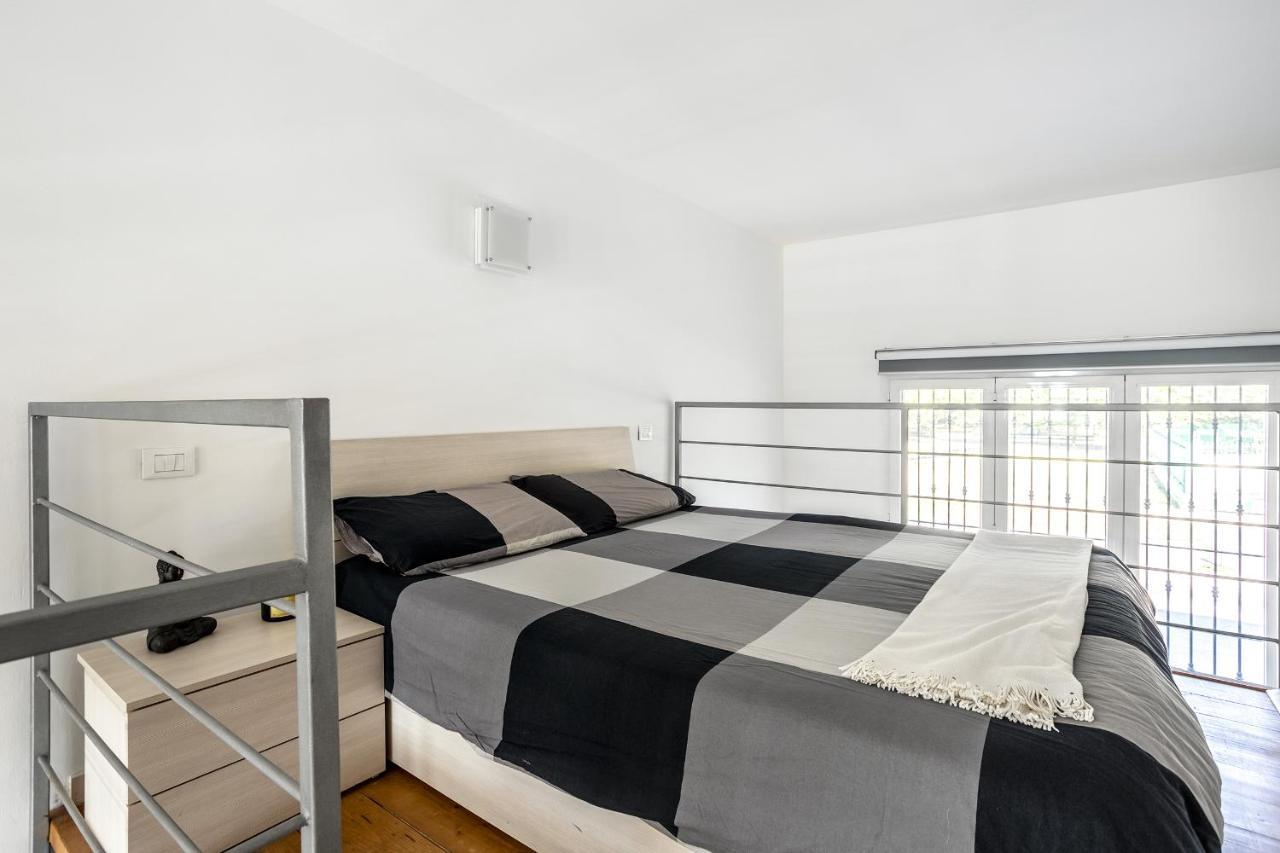 Navigli-Duomo Exclusive Design Loft Su Due Piani Con Wifi Apartment Milan Bagian luar foto