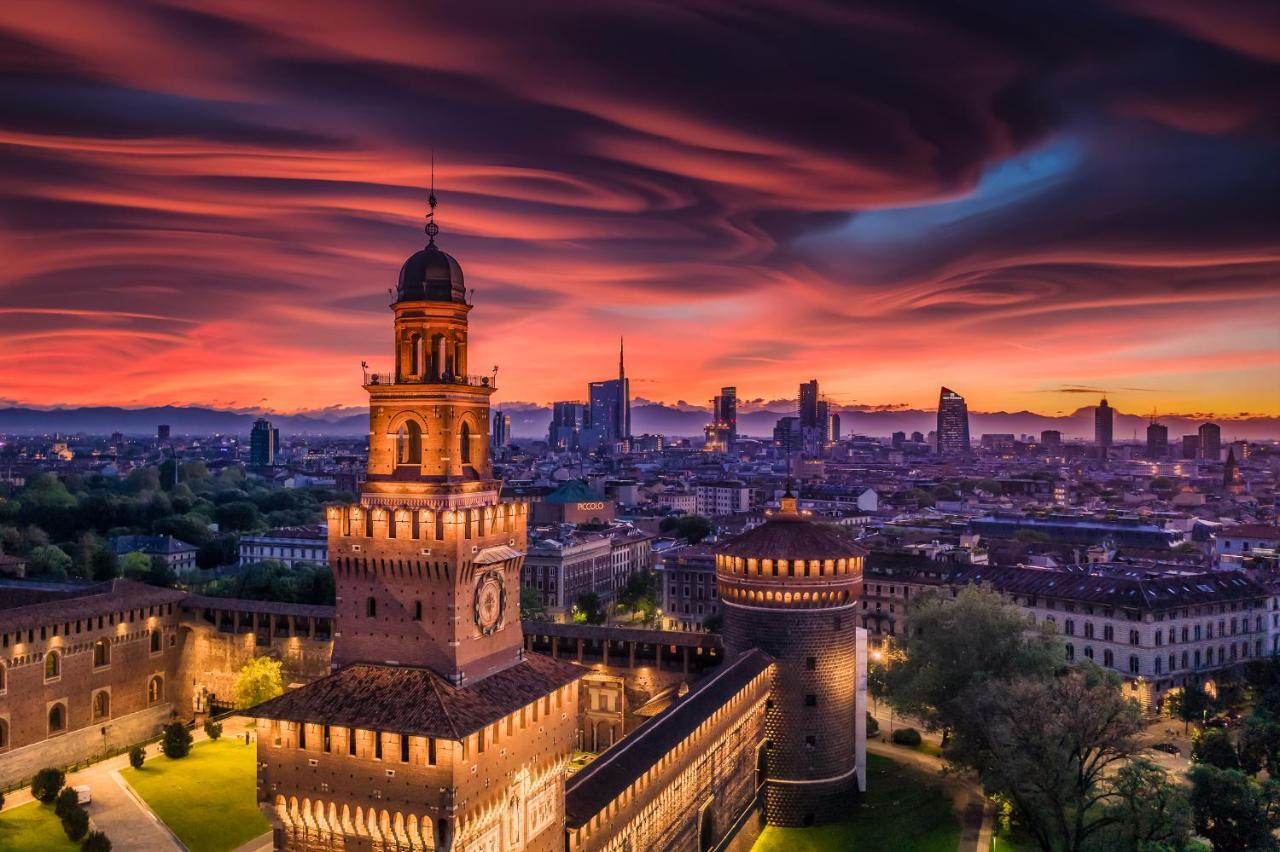 Navigli-Duomo Exclusive Design Loft Su Due Piani Con Wifi Apartment Milan Bagian luar foto