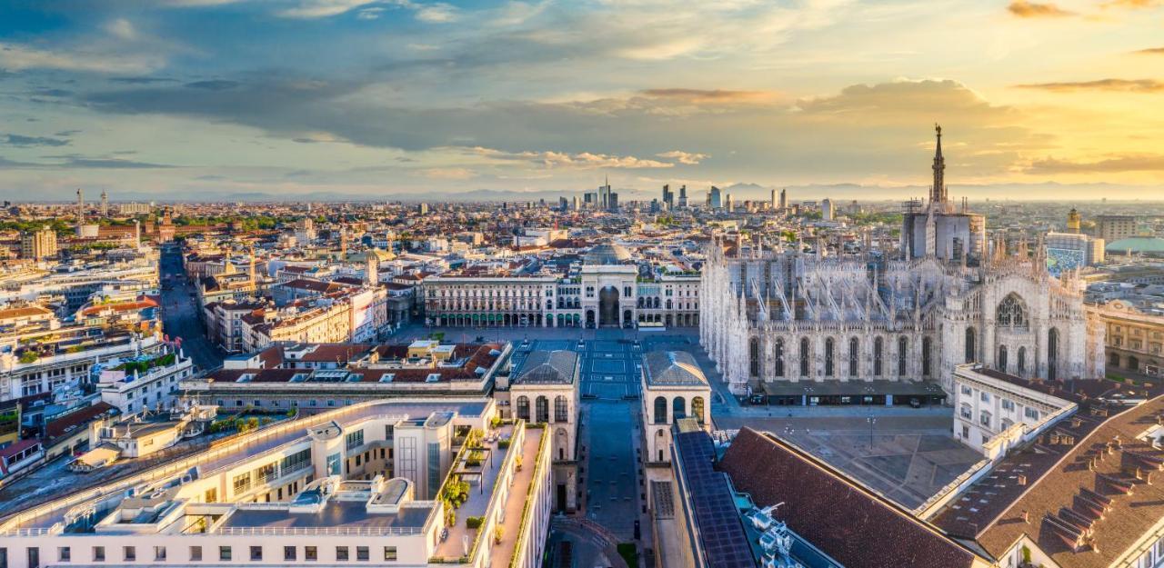 Navigli-Duomo Exclusive Design Loft Su Due Piani Con Wifi Apartment Milan Bagian luar foto